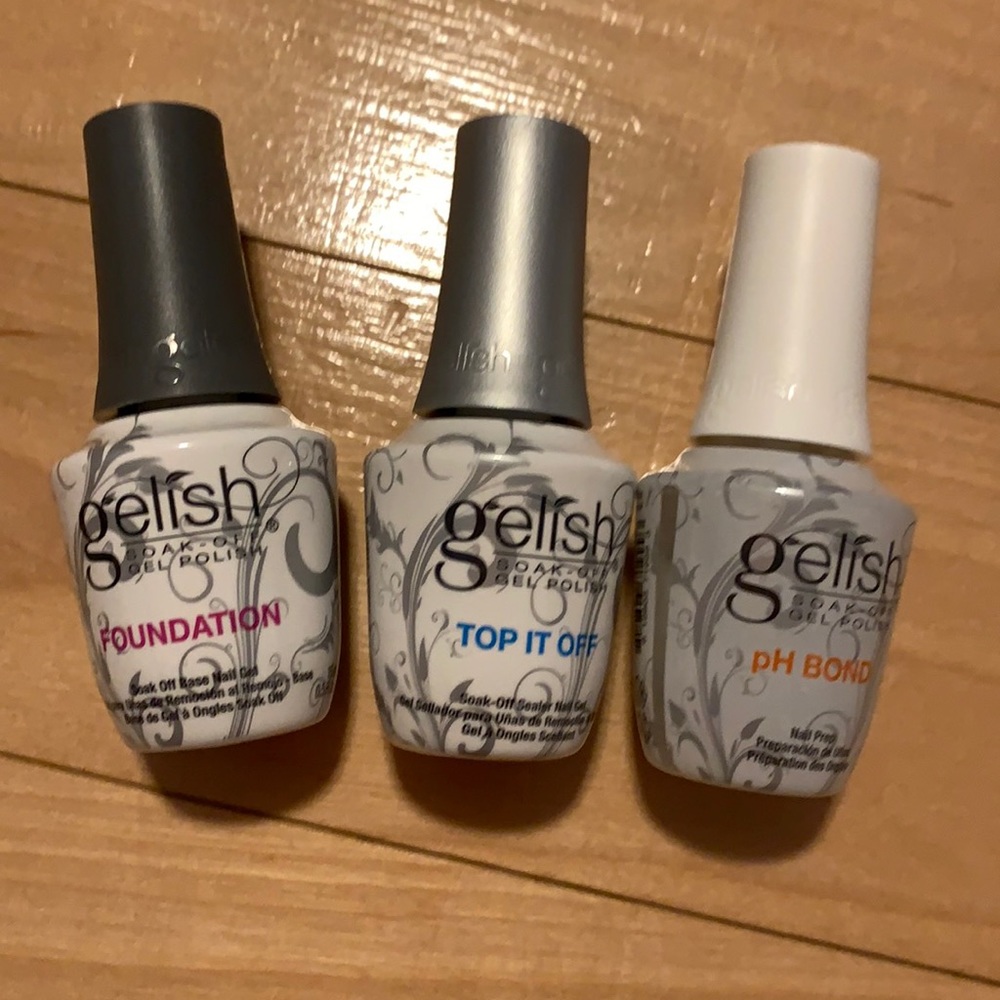 Gelish Set of 3 polishes for UV light.